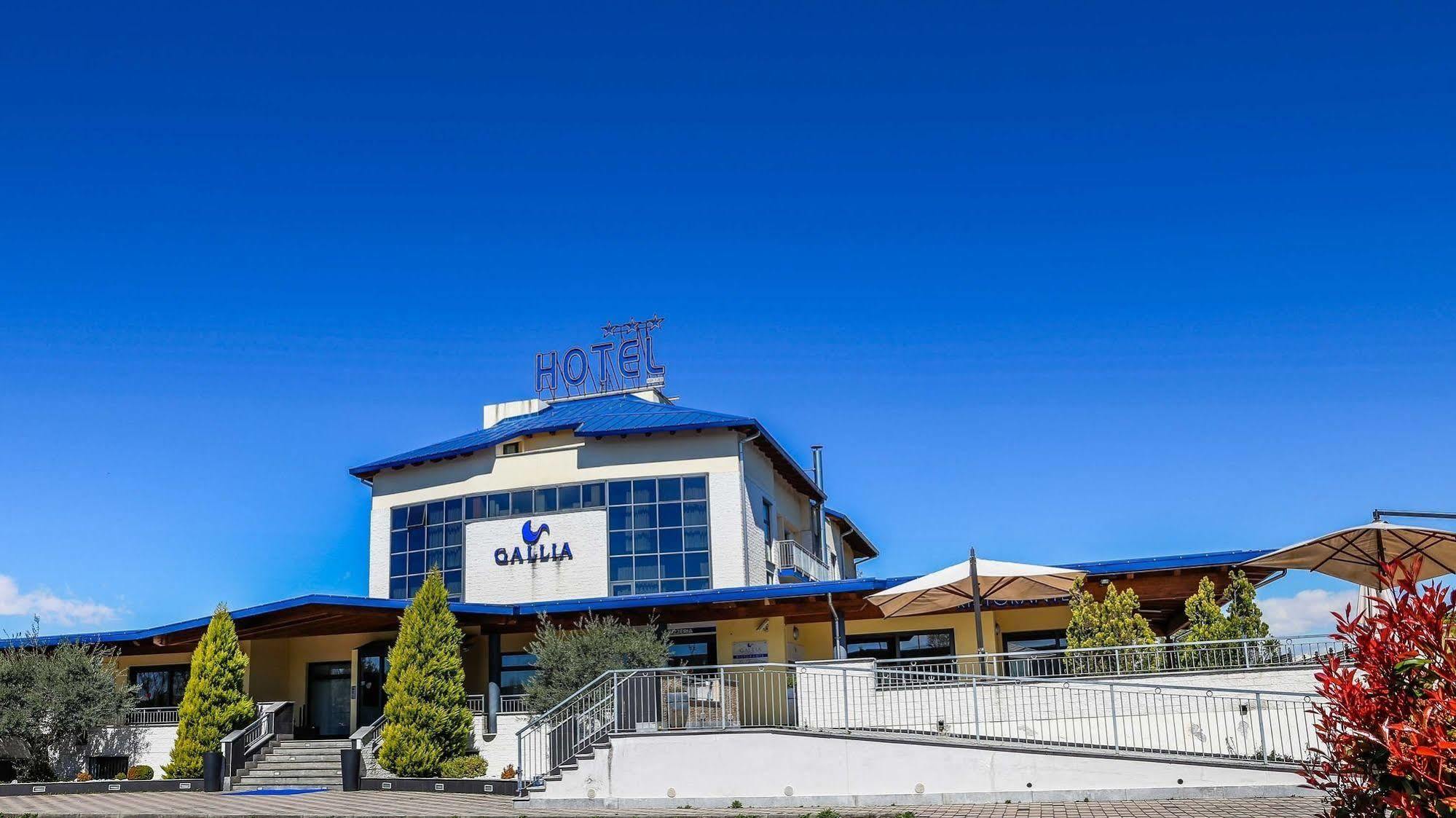 山南酒店 皮亚内扎 外观 照片